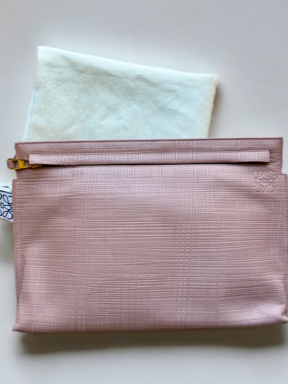 Loewe Dusty Rose Mauve Leather Zip T Pouch